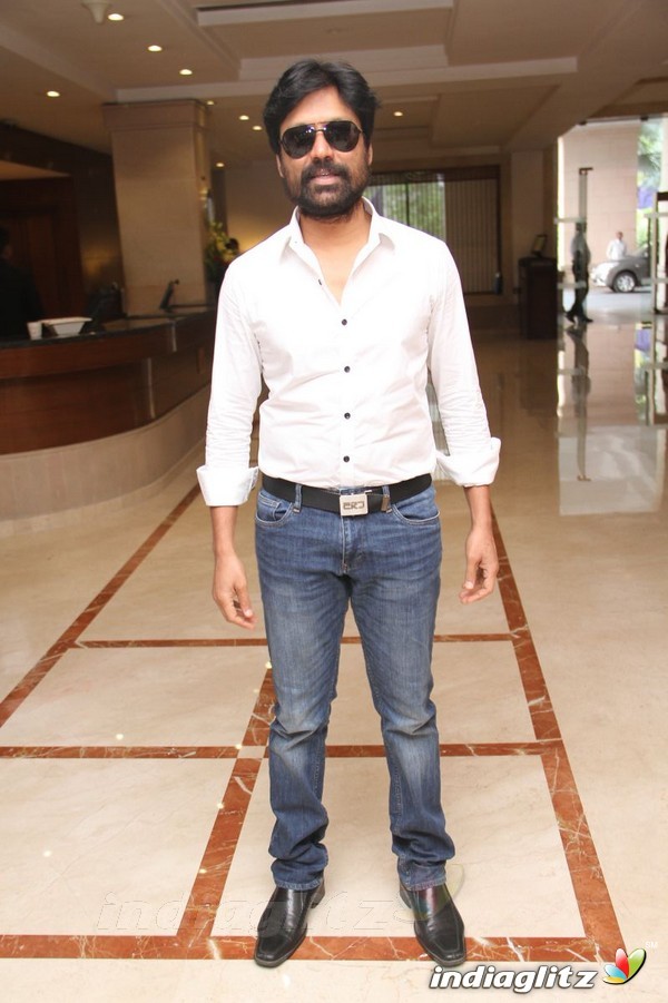 'Vai Raja Vai' Press Meet